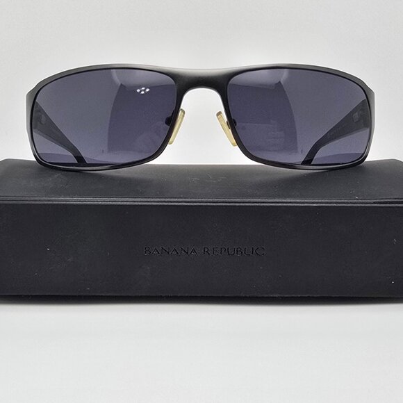 Banana Republic Brian Satin Gunmetal Frame Dark Grey Lens Sunglasses w Case 61mm - Picture 1 of 16